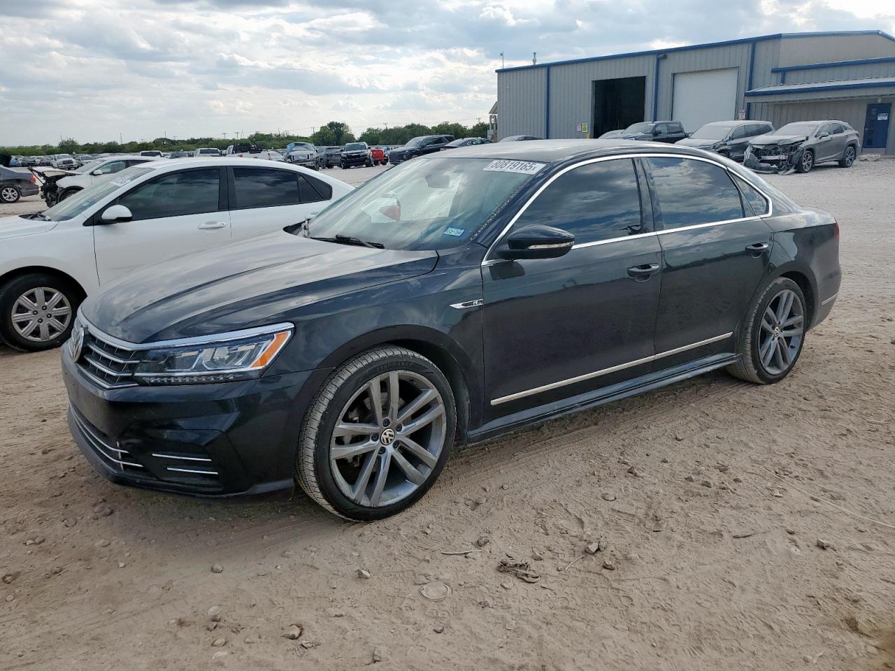 VOLKSWAGEN PASSAT R-L 2017