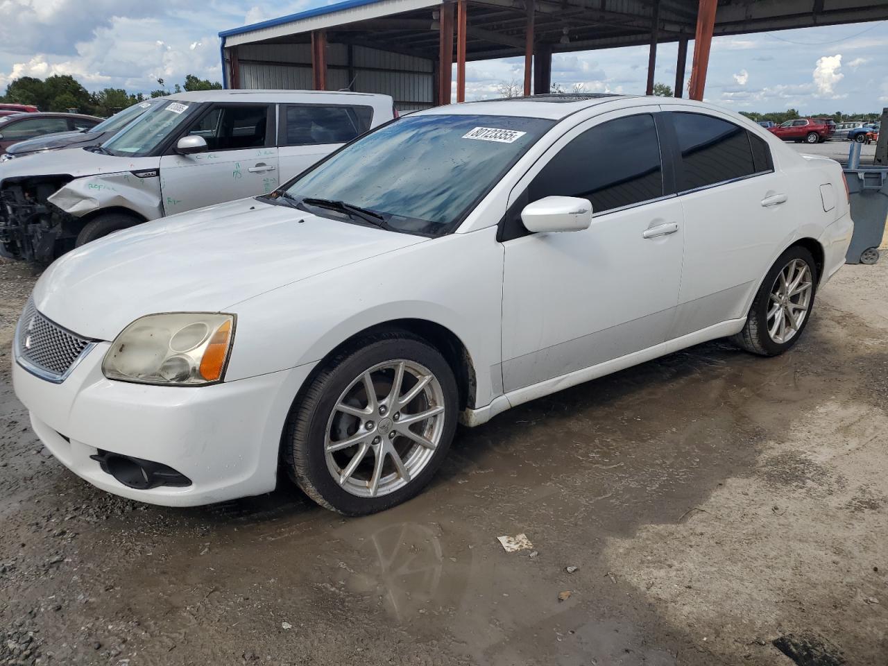 MITSUBISHI GALANT ES 2012