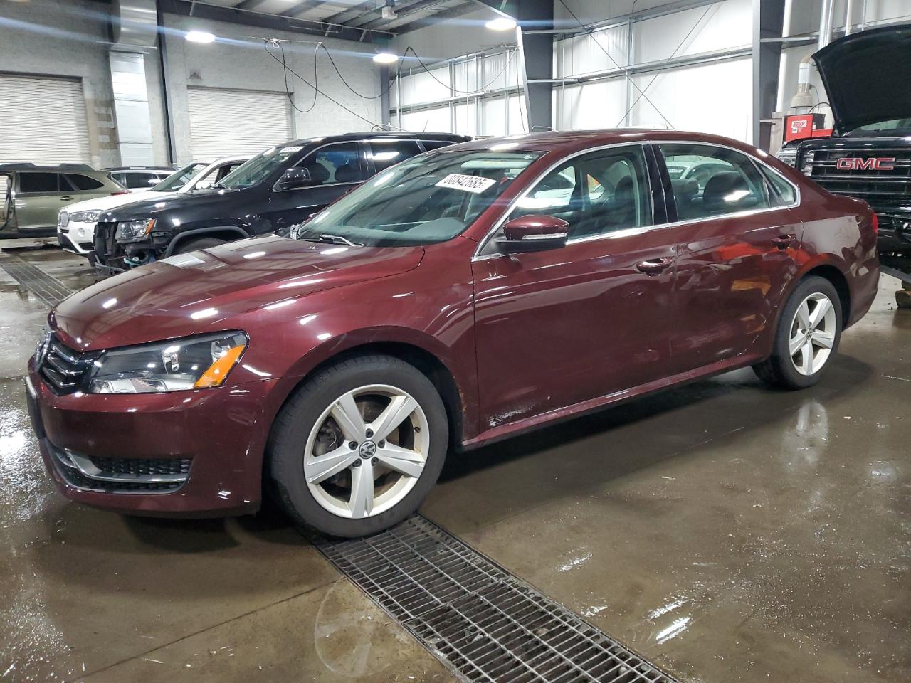 VOLKSWAGEN PASSAT 2013