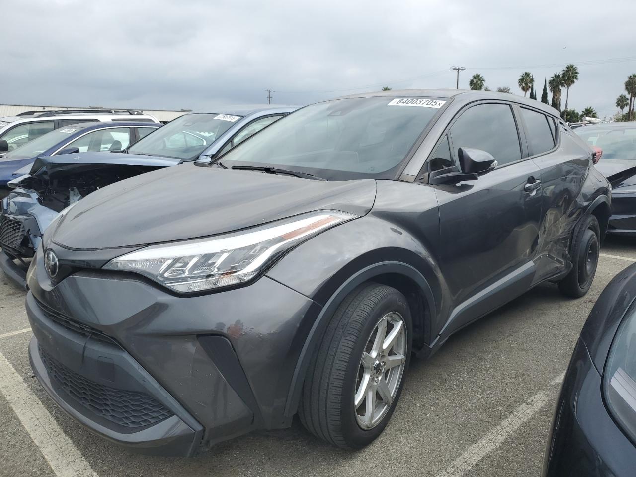 TOYOTA C-HR XLE 2021