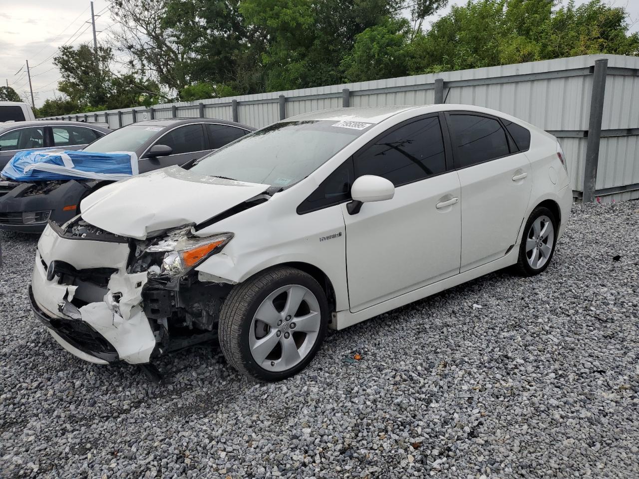 TOYOTA PRIUS 2015