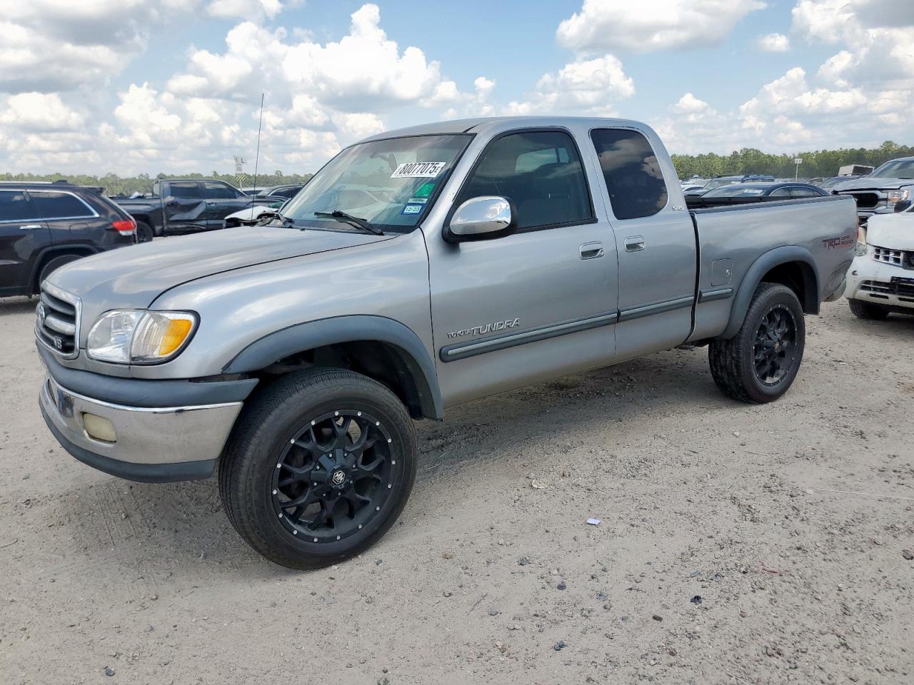 TOYOTA TUNDRA ACC 2001