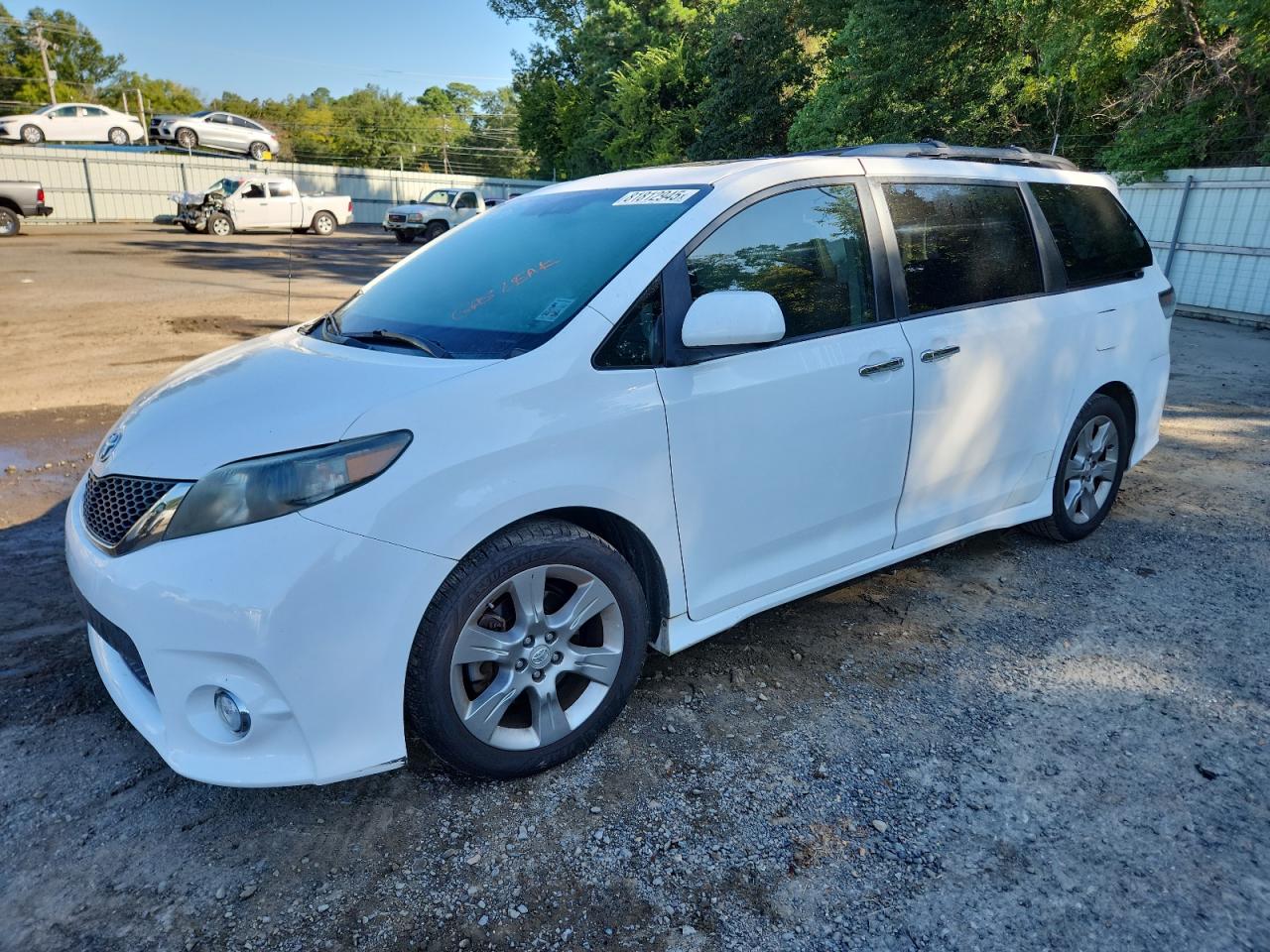 TOYOTA SIENNA SPO 2013