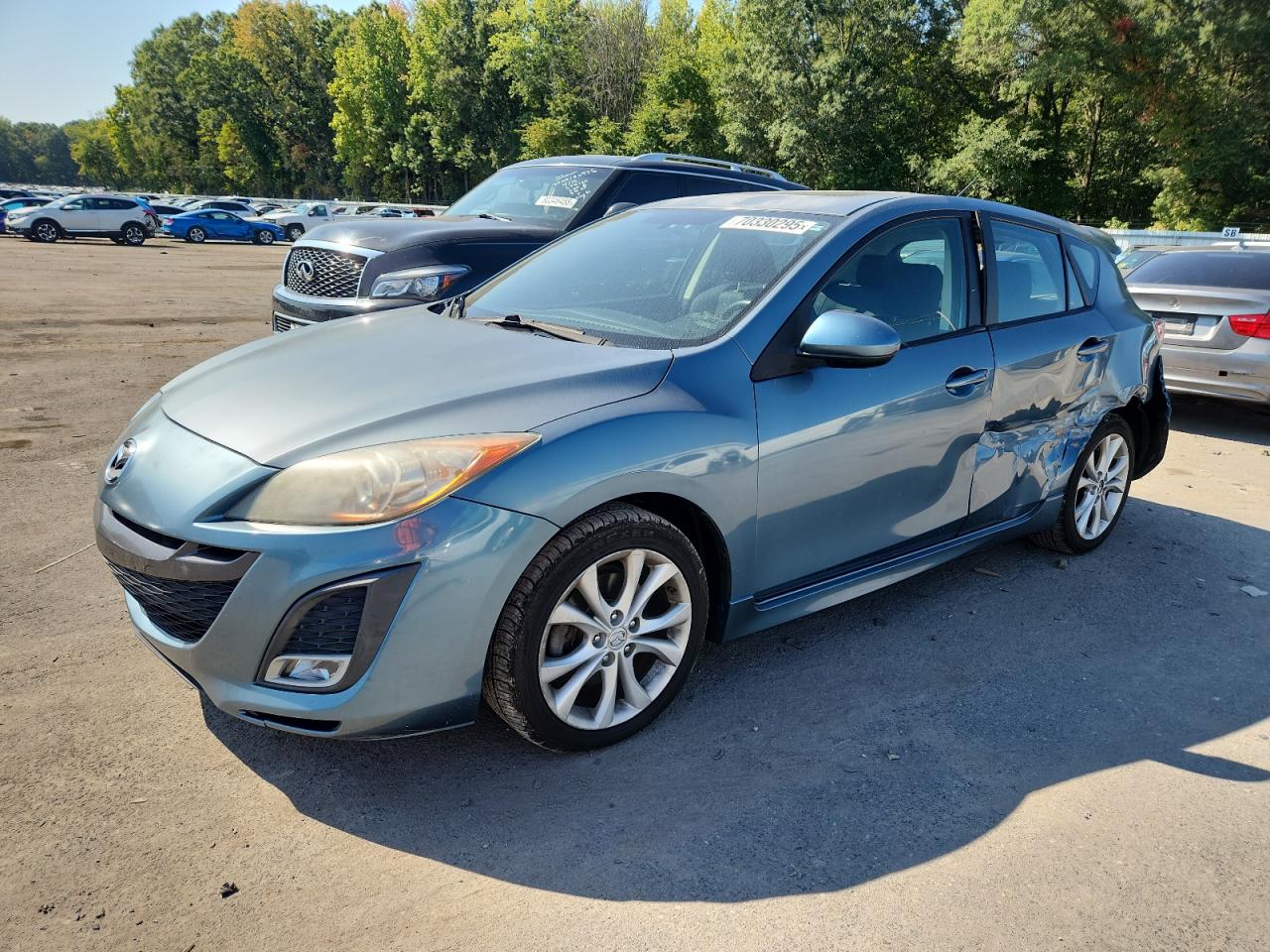 MAZDA 3 2011
