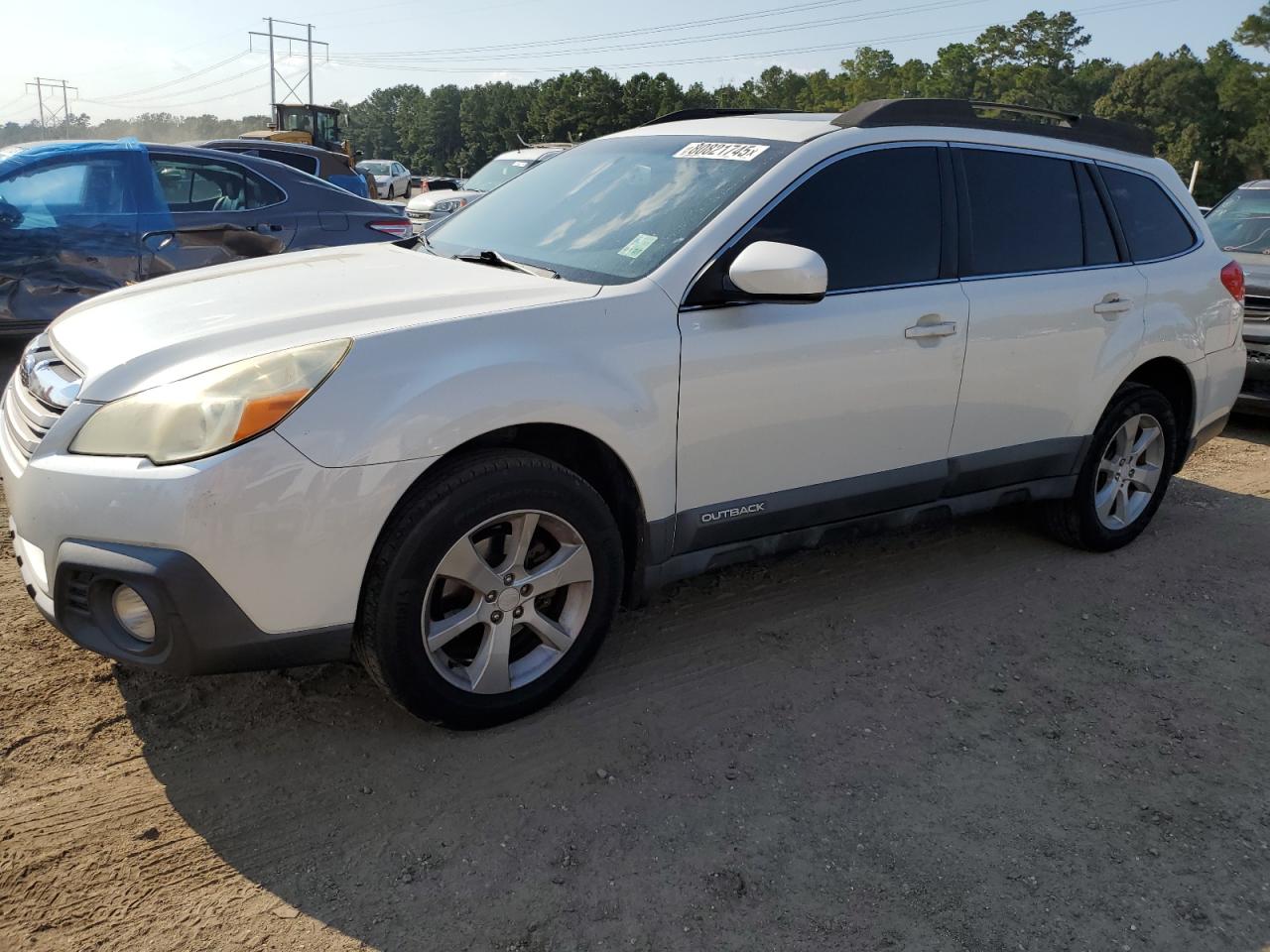 SUBARU OUTBACK 2. 2013
