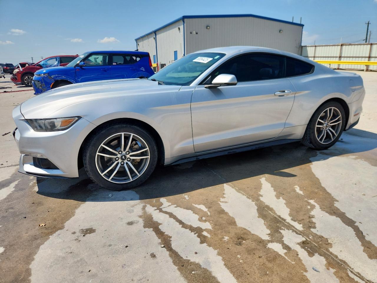 FORD MUSTANG 2015