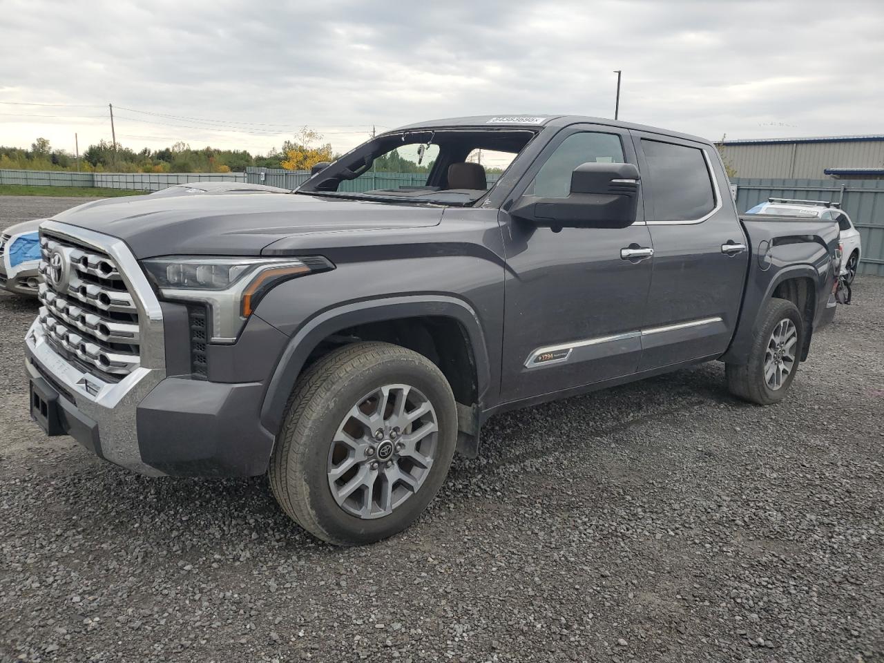 TOYOTA TUNDRA CRE 2022