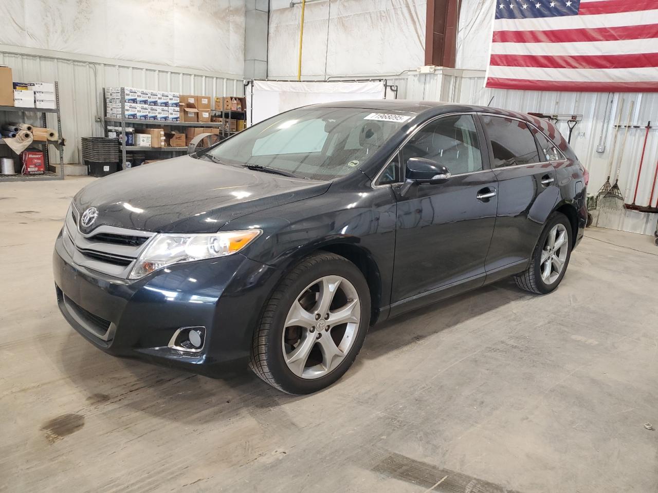 TOYOTA VENZA LE 2014