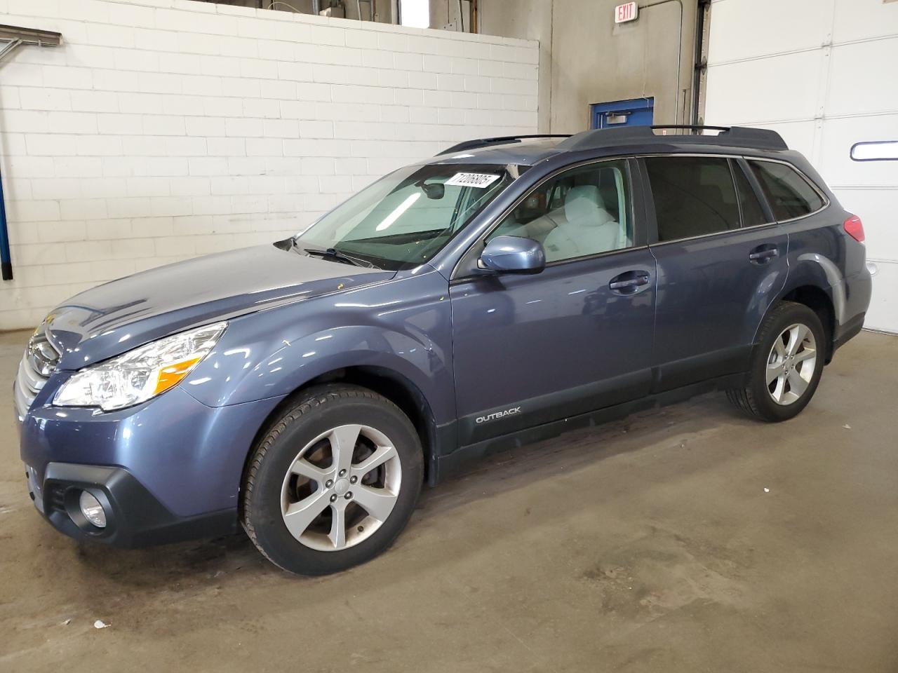 SUBARU OUTBACK 2. 2013