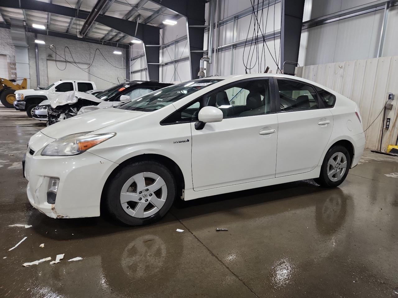 TOYOTA PRIUS 2011