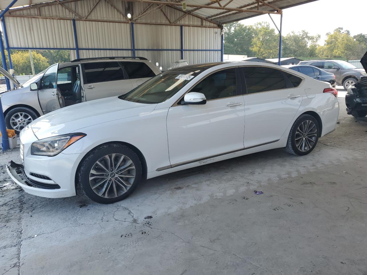 HYUNDAI GENESIS 3. 2015