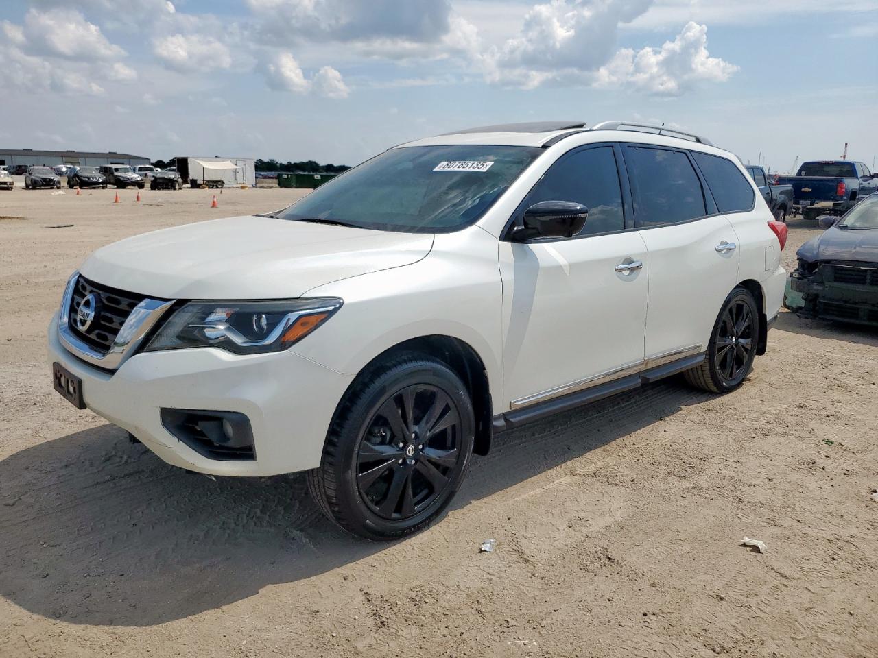 NISSAN PATHFINDER 2017