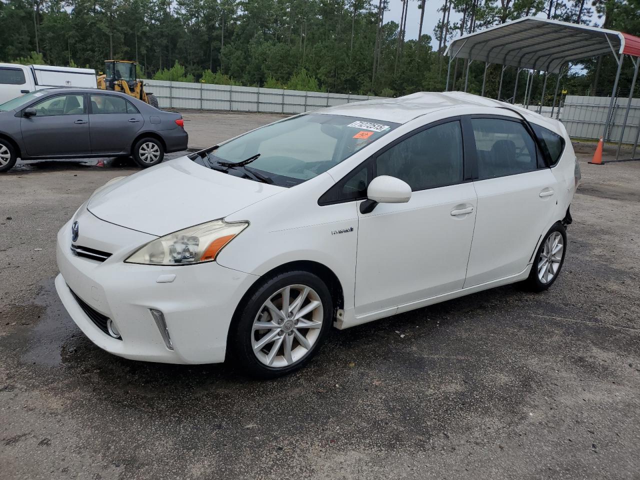 TOYOTA PRIUS V 2012