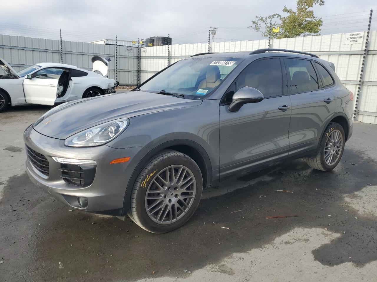 PORSCHE CAYENNE 2018