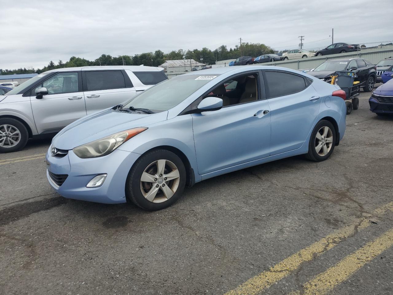 HYUNDAI ELANTRA GL 2013