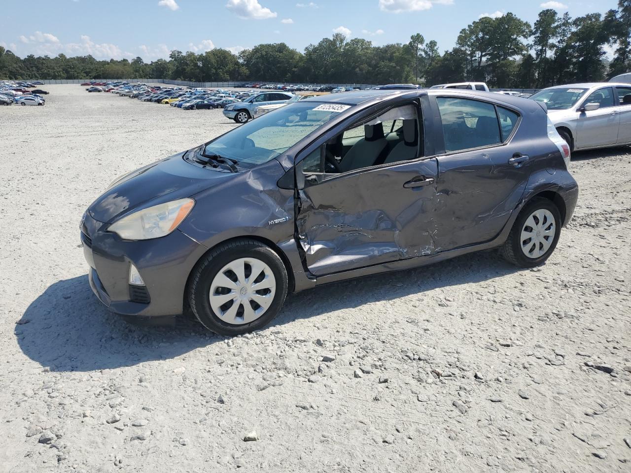 TOYOTA PRIUS C 2013