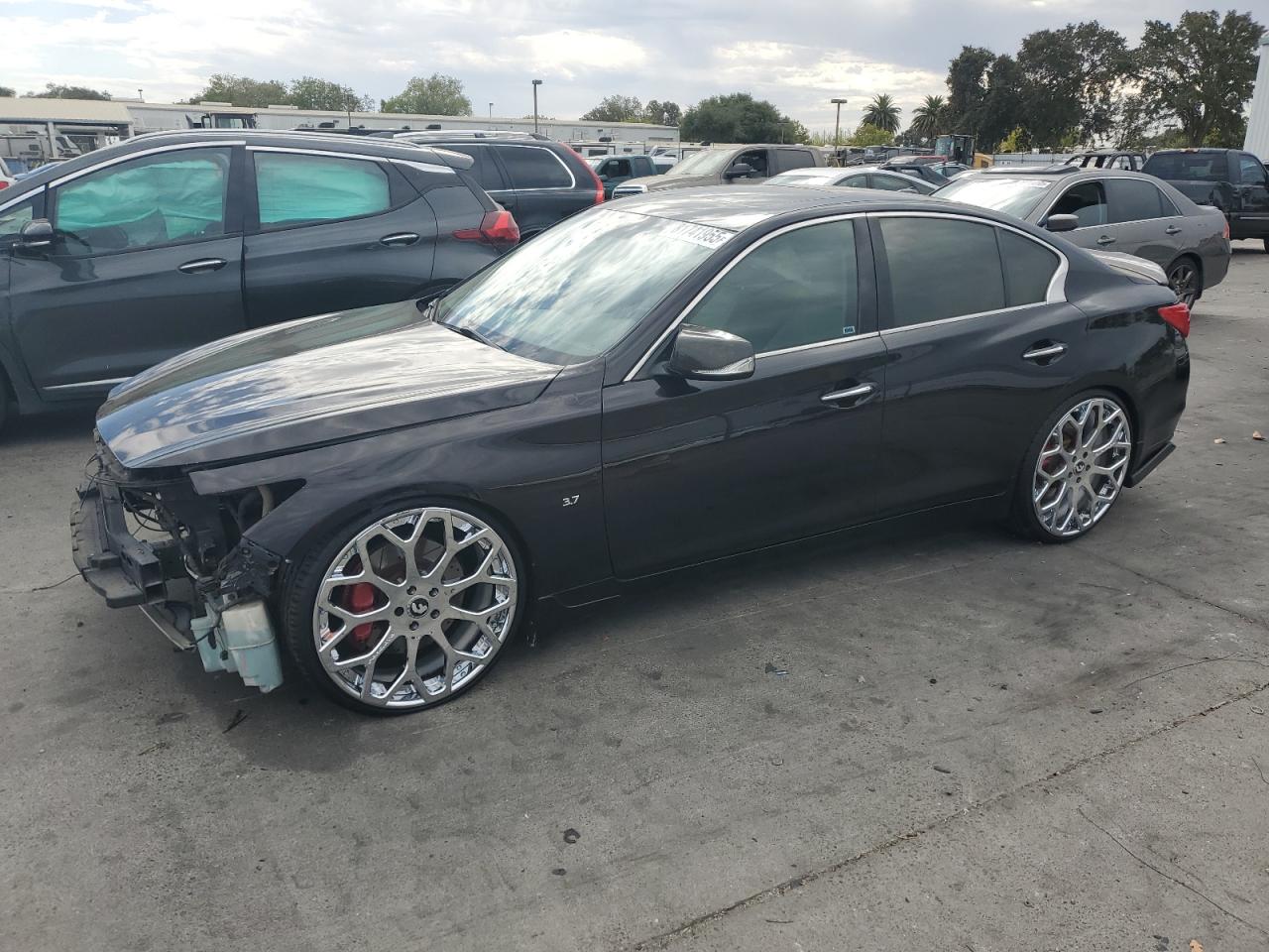 INFINITI Q50 BASE 2014