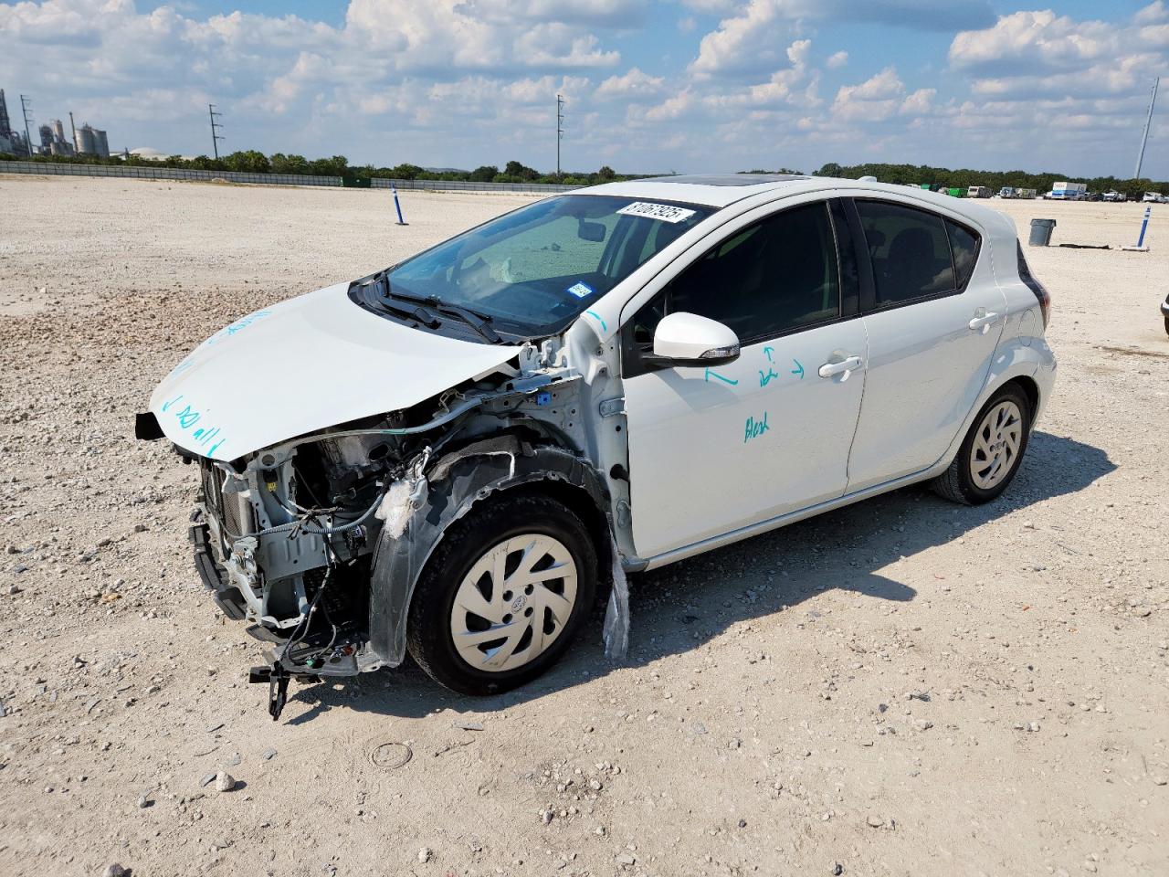 TOYOTA PRIUS C 2016