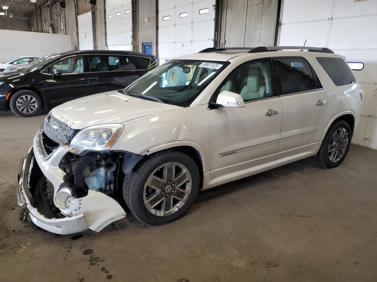 GMC ACADIA 2011