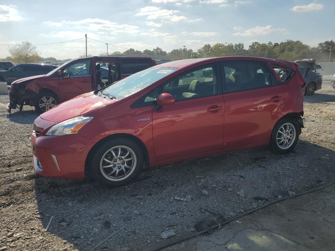 TOYOTA PRIUS V 2014
