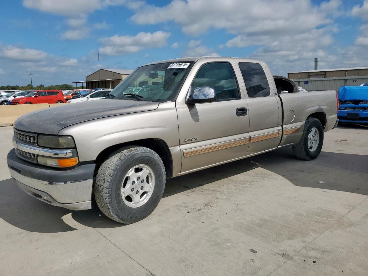 CHEVROLET SILVERADO C1500 2001