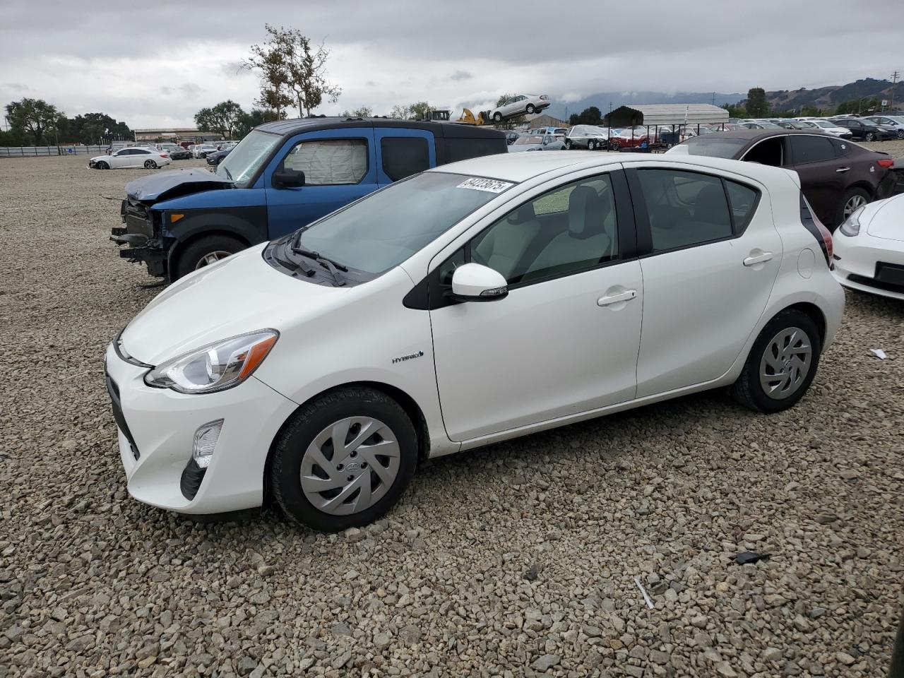 TOYOTA PRIUS C 2016