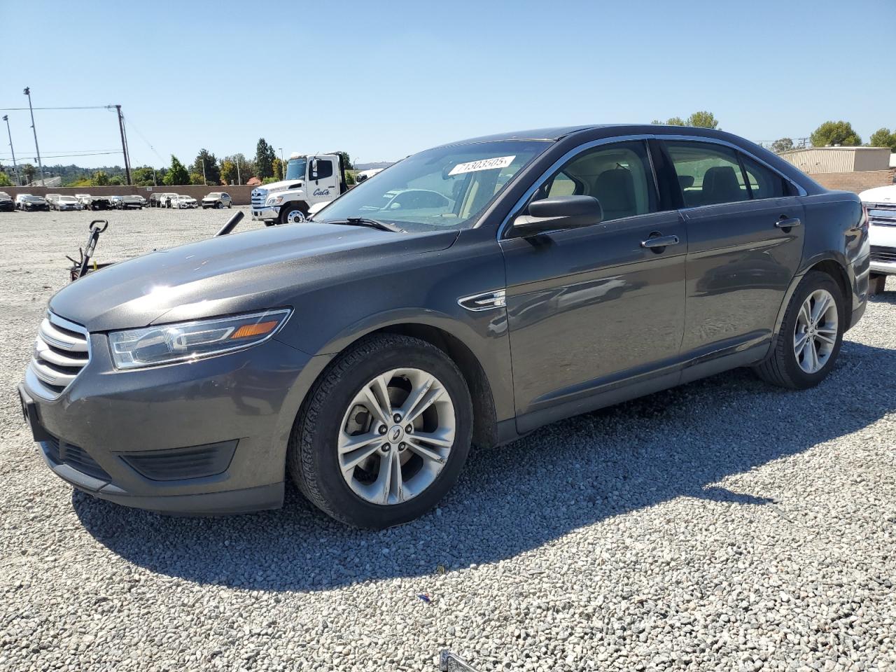 FORD TAURUS SE 2018