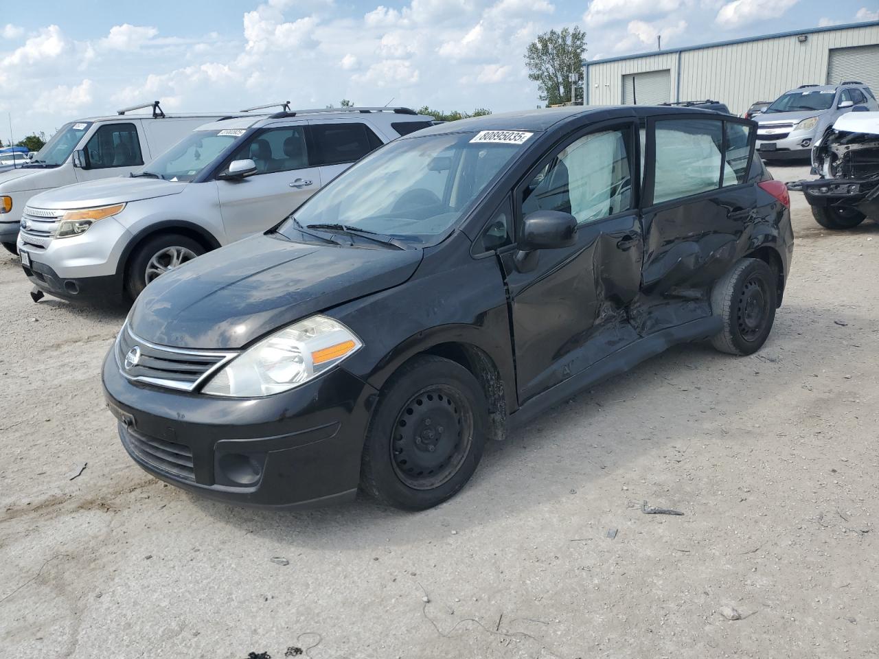 NISSAN VERSA 2010