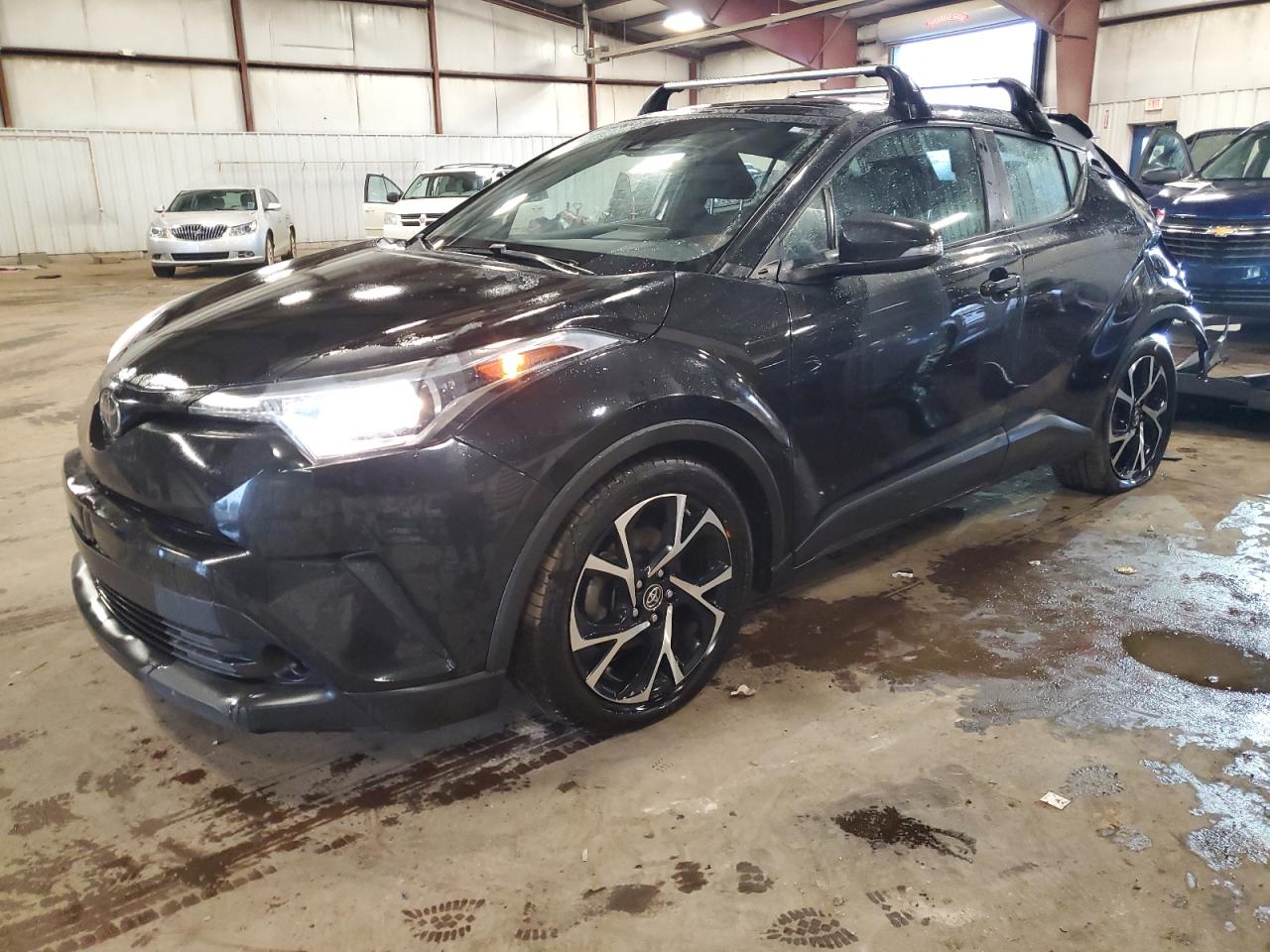 TOYOTA C-HR XLE 2018