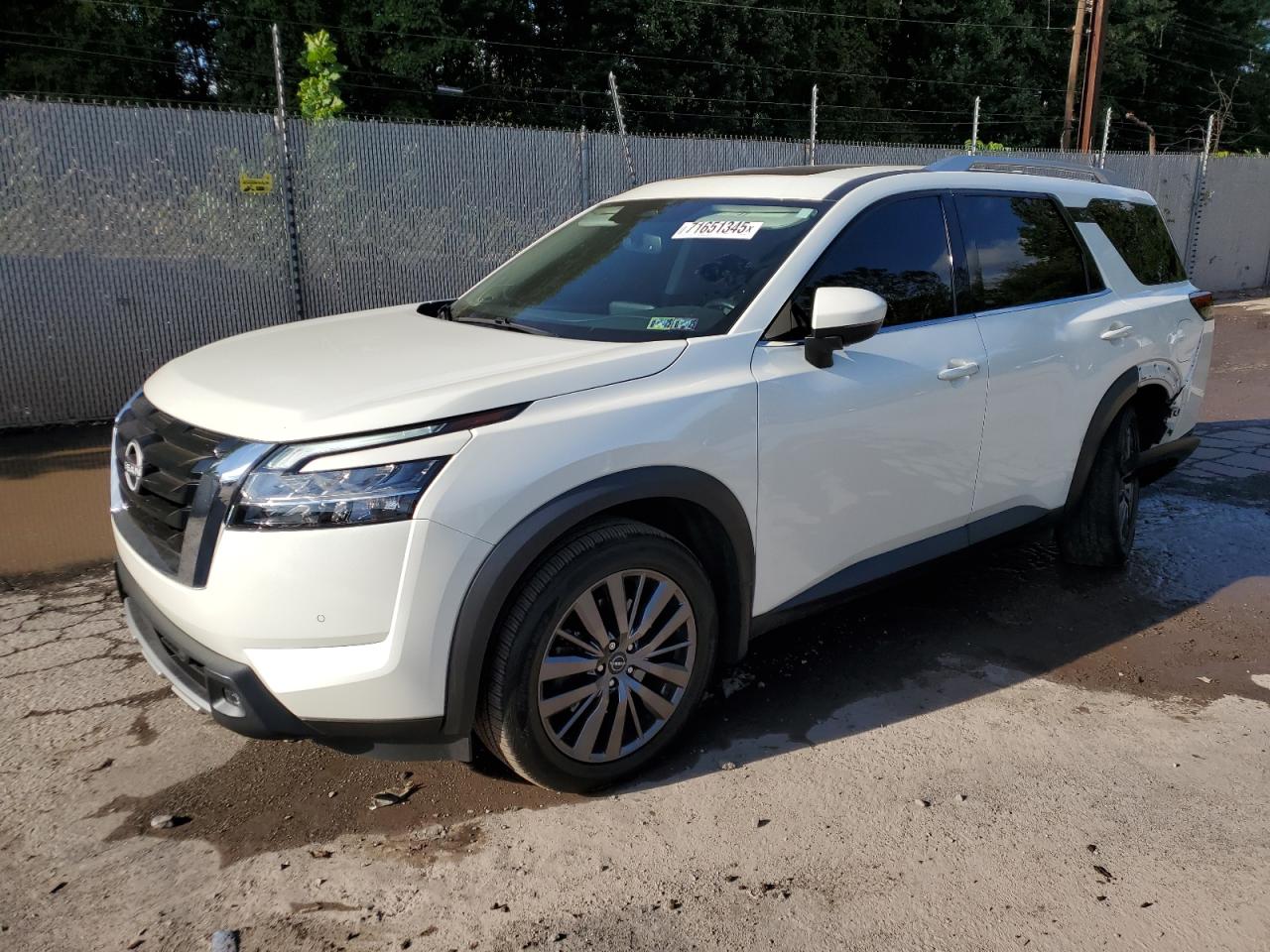 NISSAN PATHFINDER 2022
