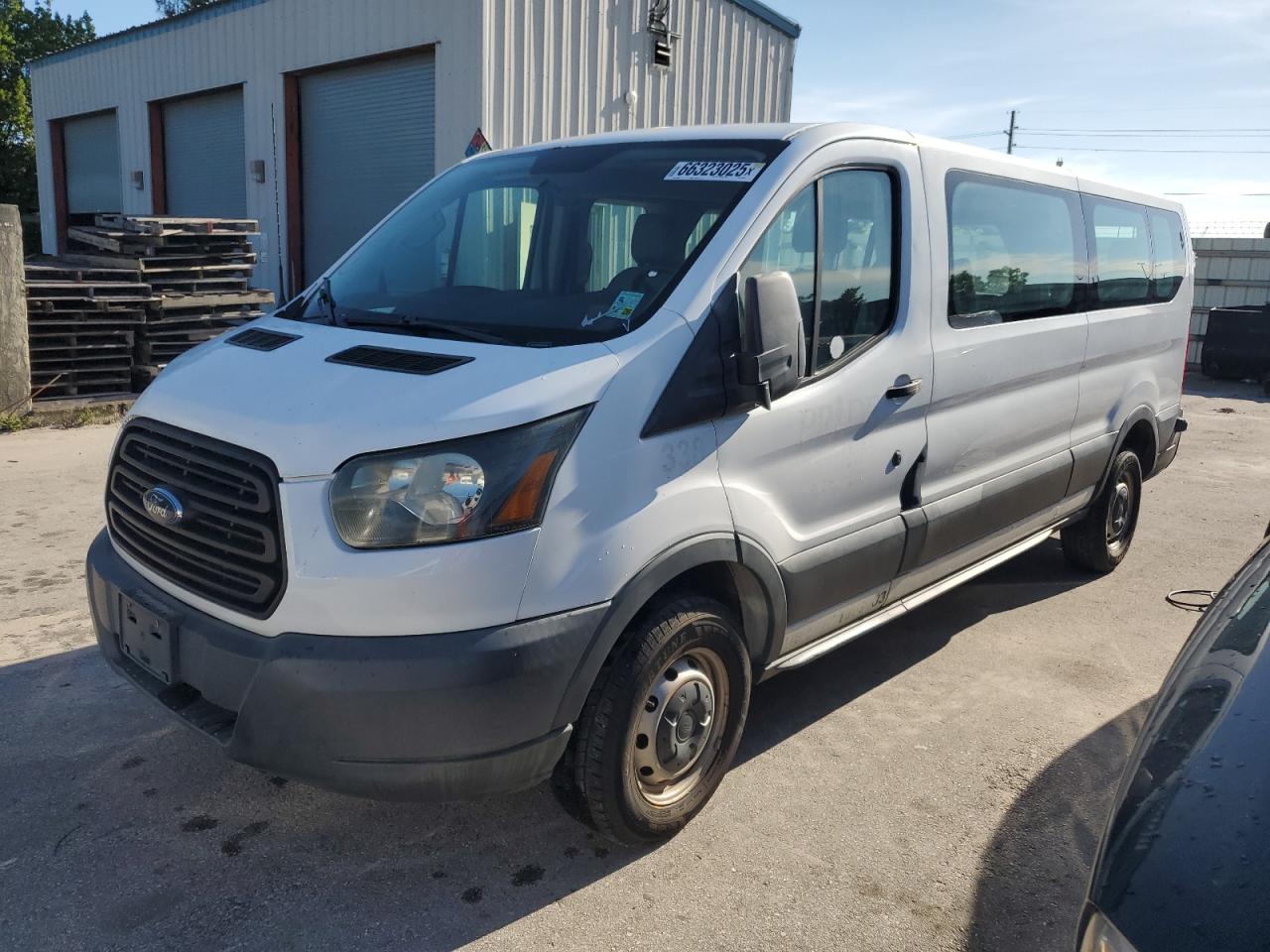 FORD TRANSIT T- 2015