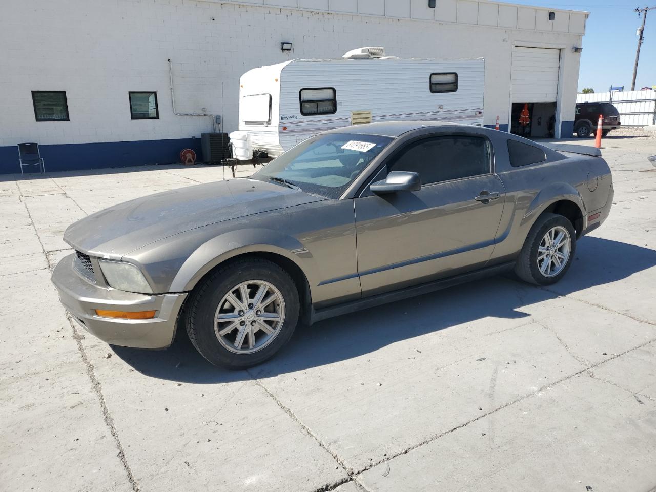 FORD MUSTANG 2005