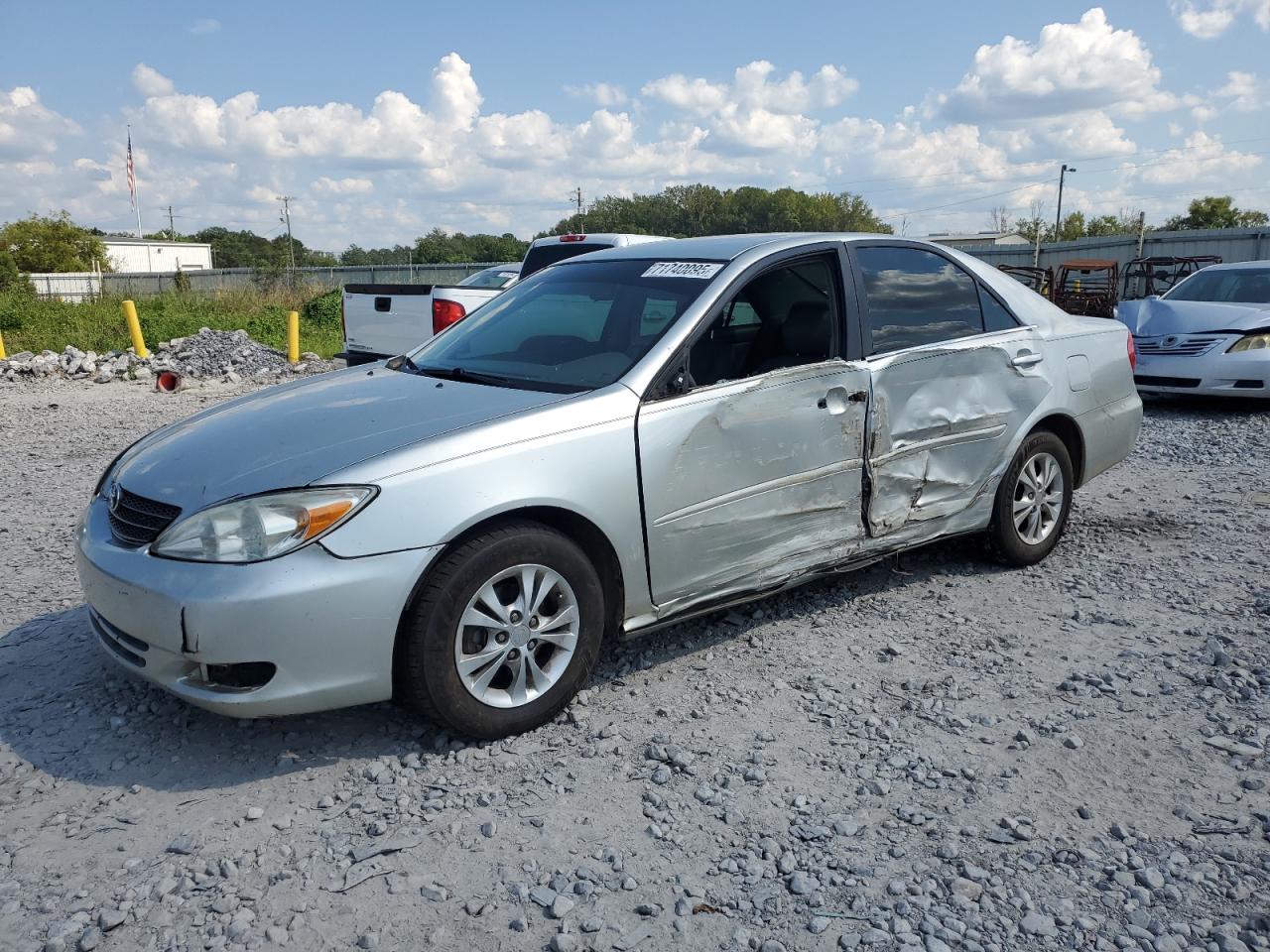 TOYOTA CAMRY LE 2004