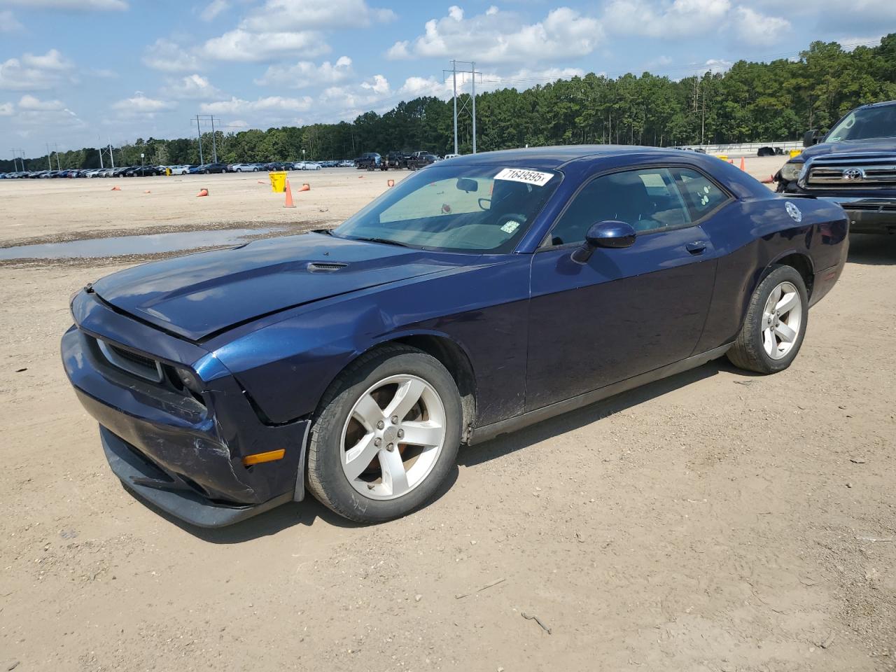 DODGE CHALLENGER 2013