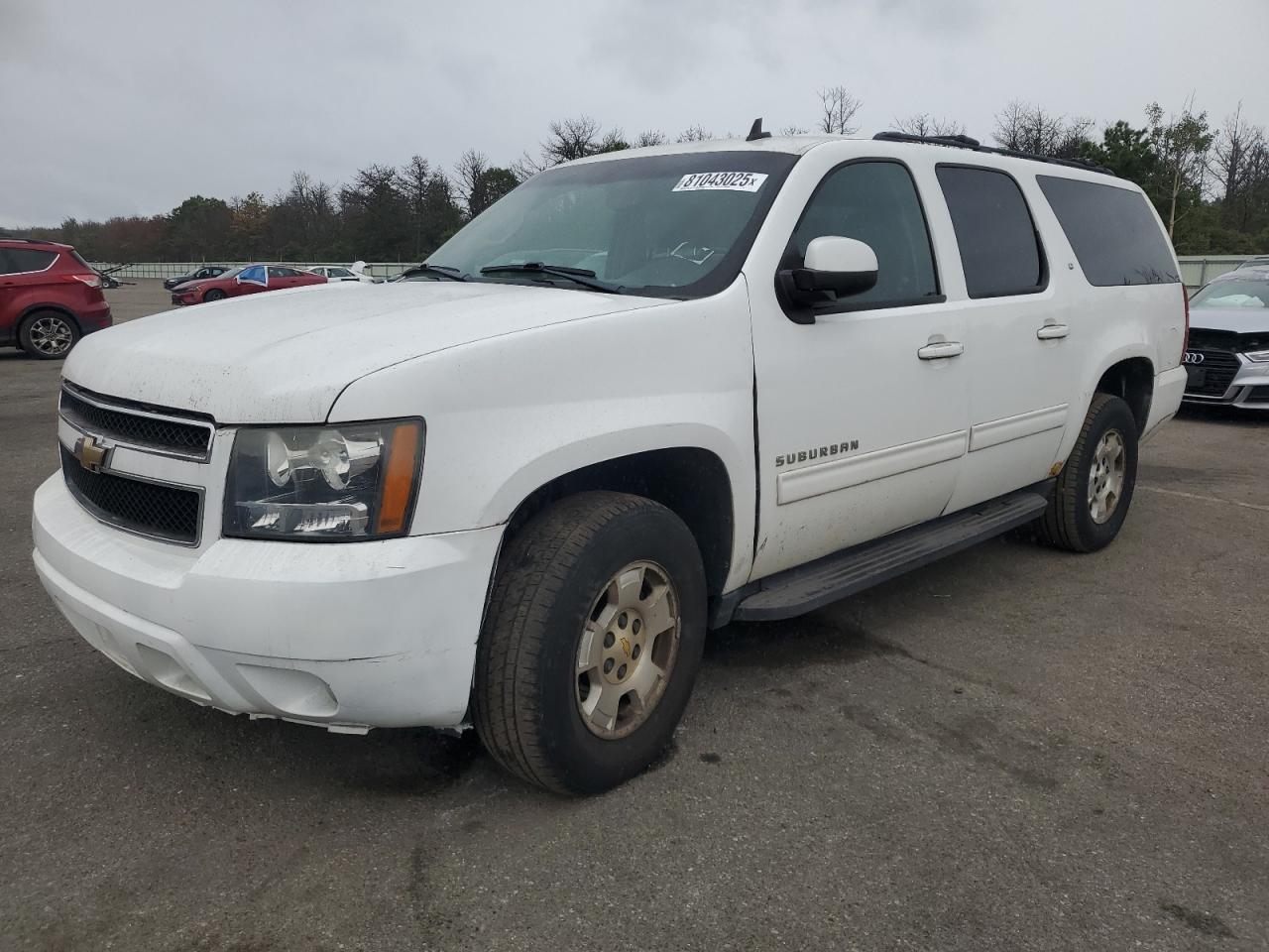 CHEVROLET SUBURBAN 2011