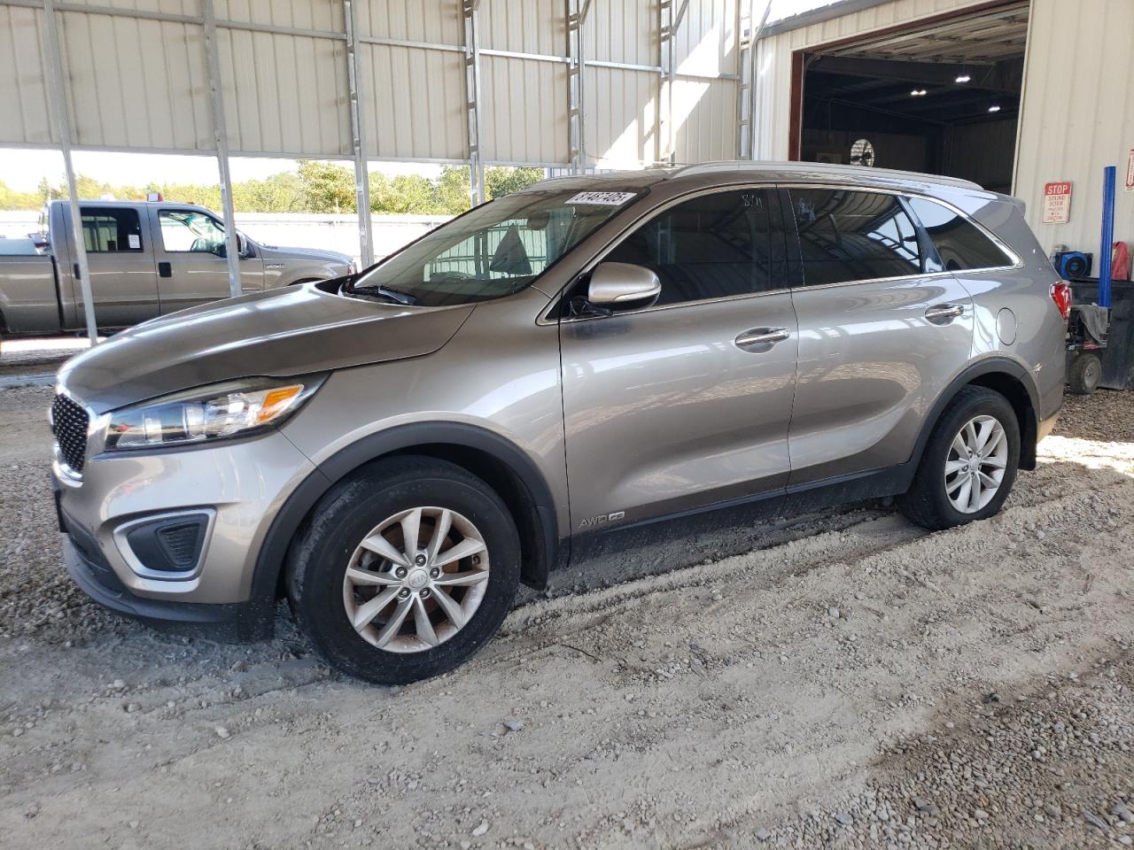KIA SORENTO LX 2017
