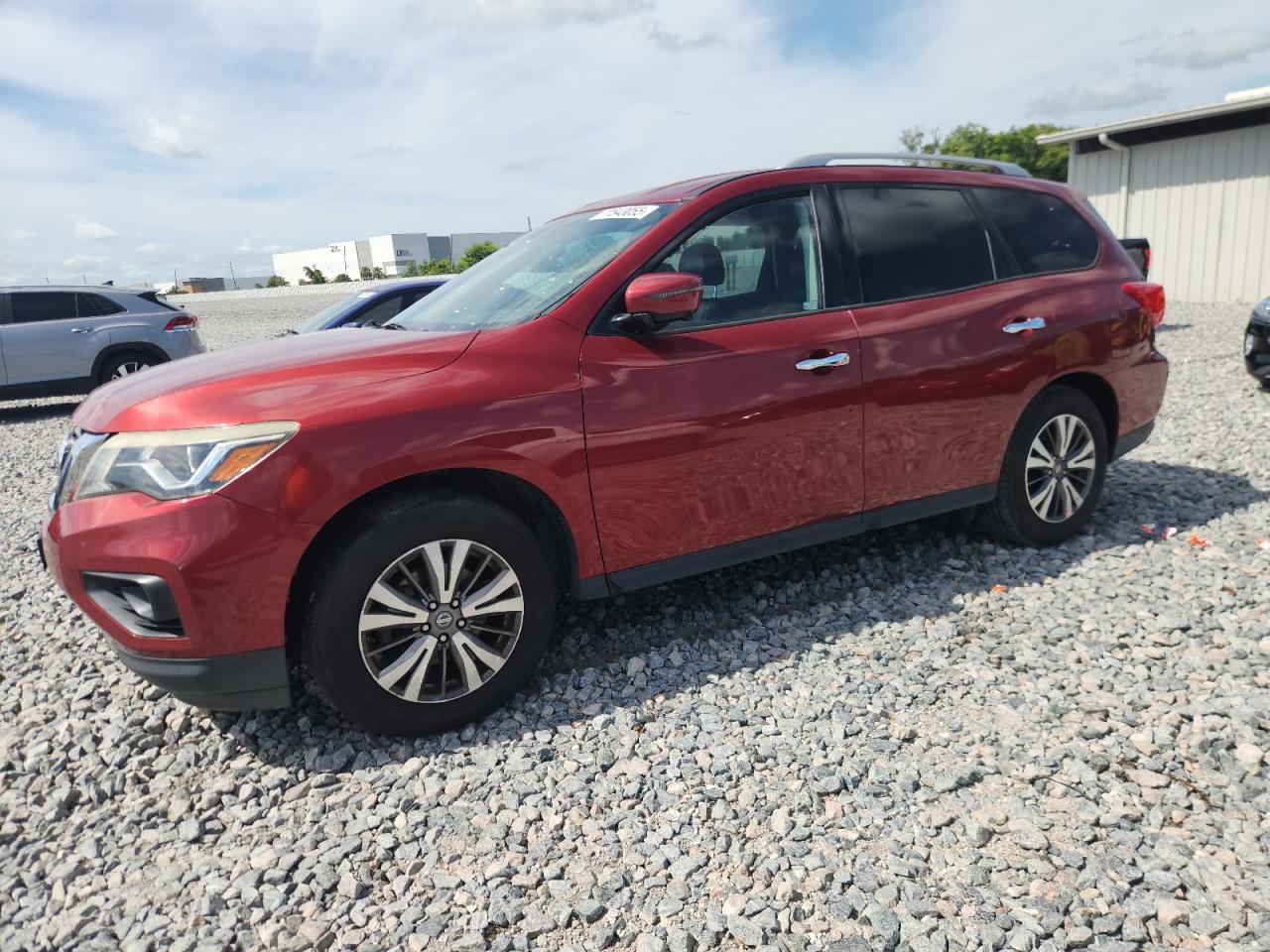 NISSAN PATHFINDER 2017