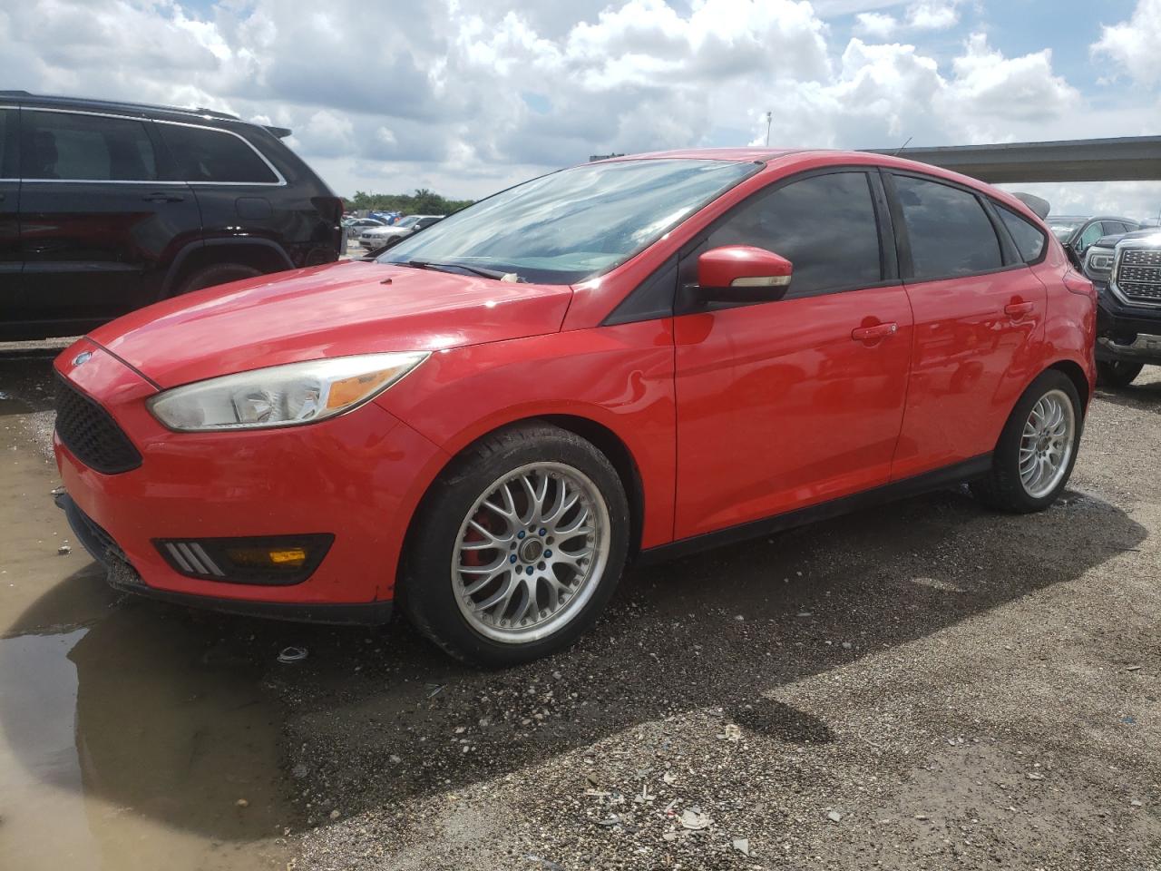 FORD FOCUS SE 2017