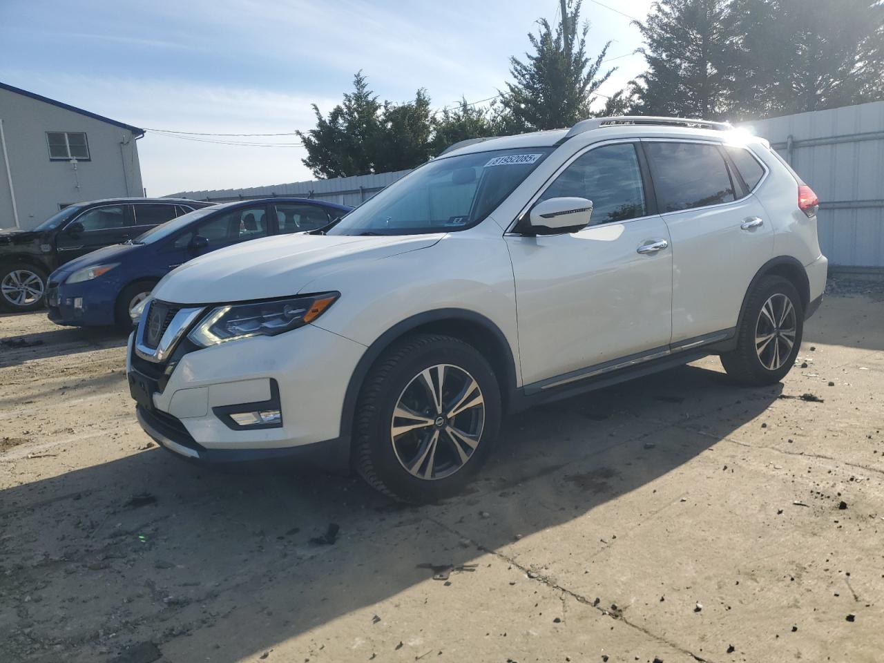 NISSAN ROGUE 2017