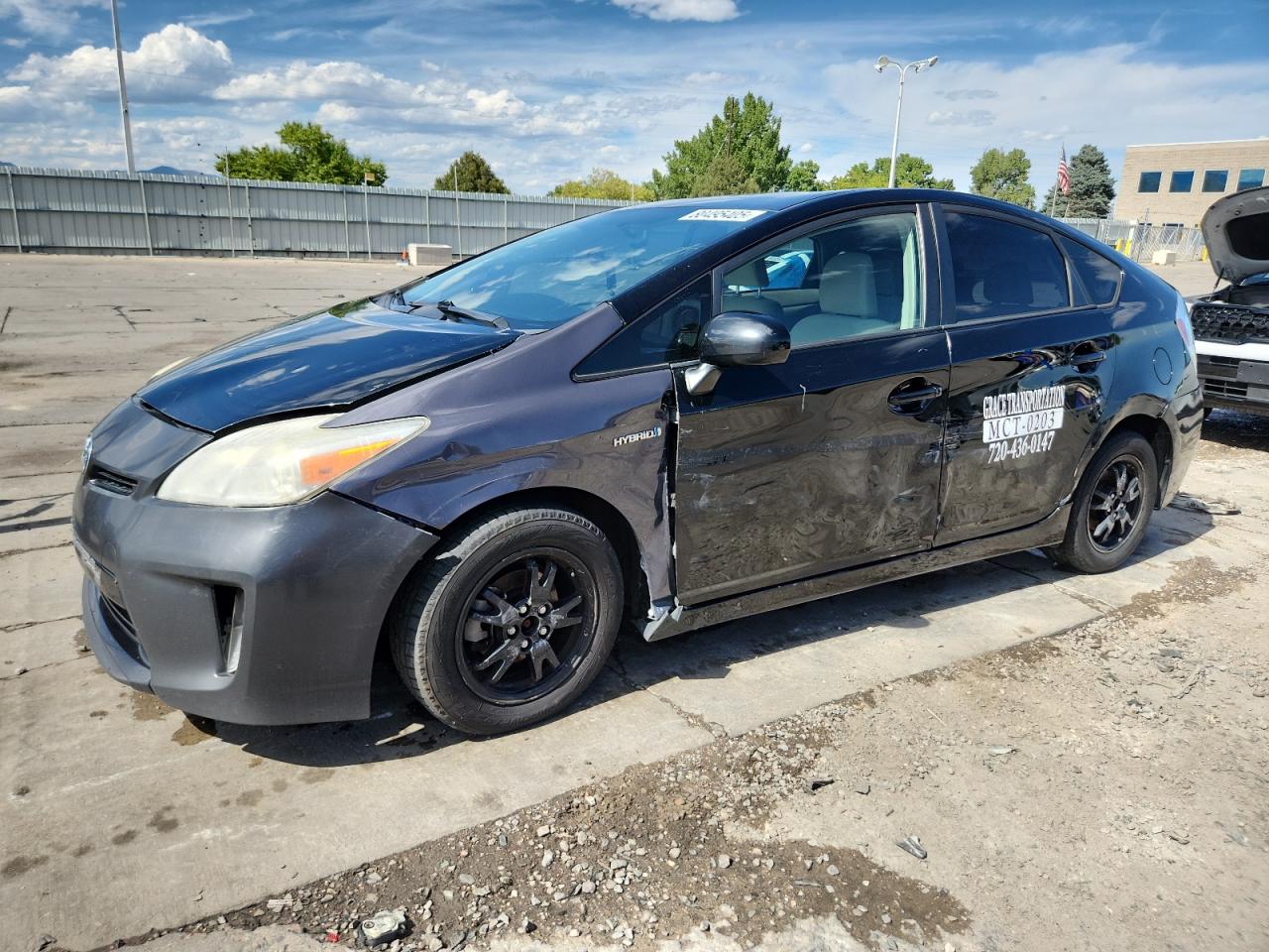 TOYOTA PRIUS 2012