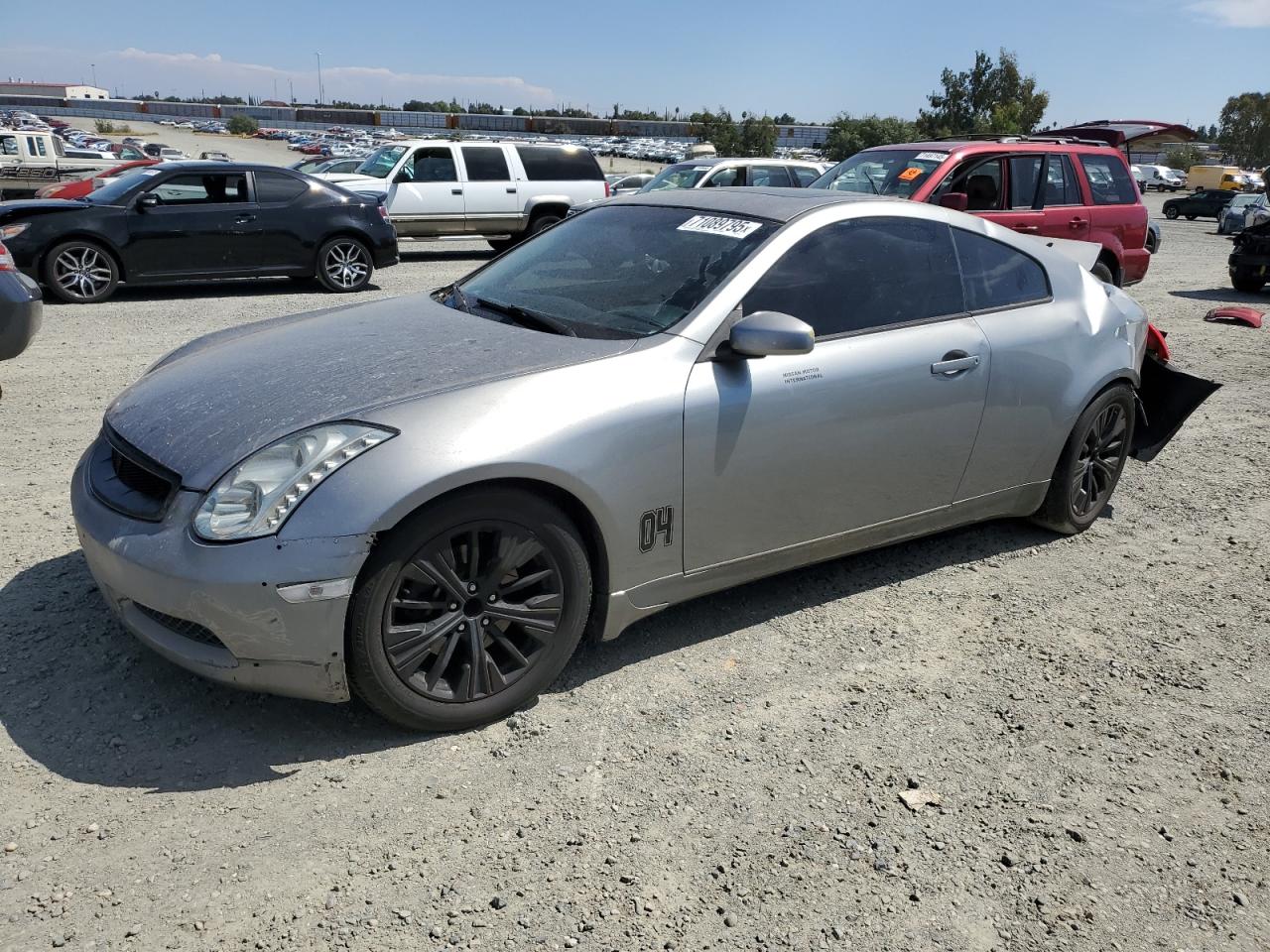 INFINITI G35 2005