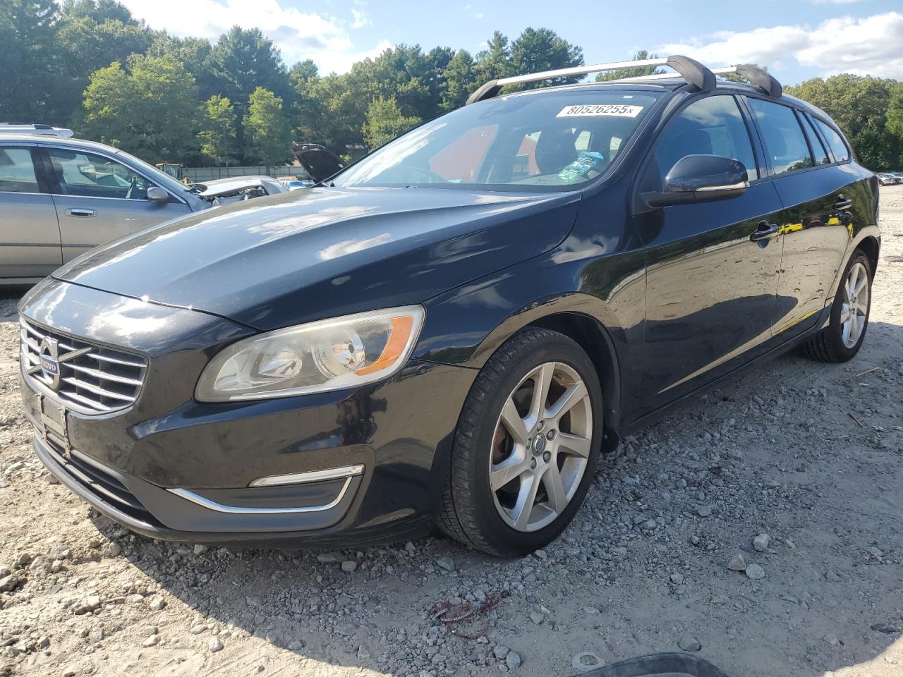 VOLVO V60 2015