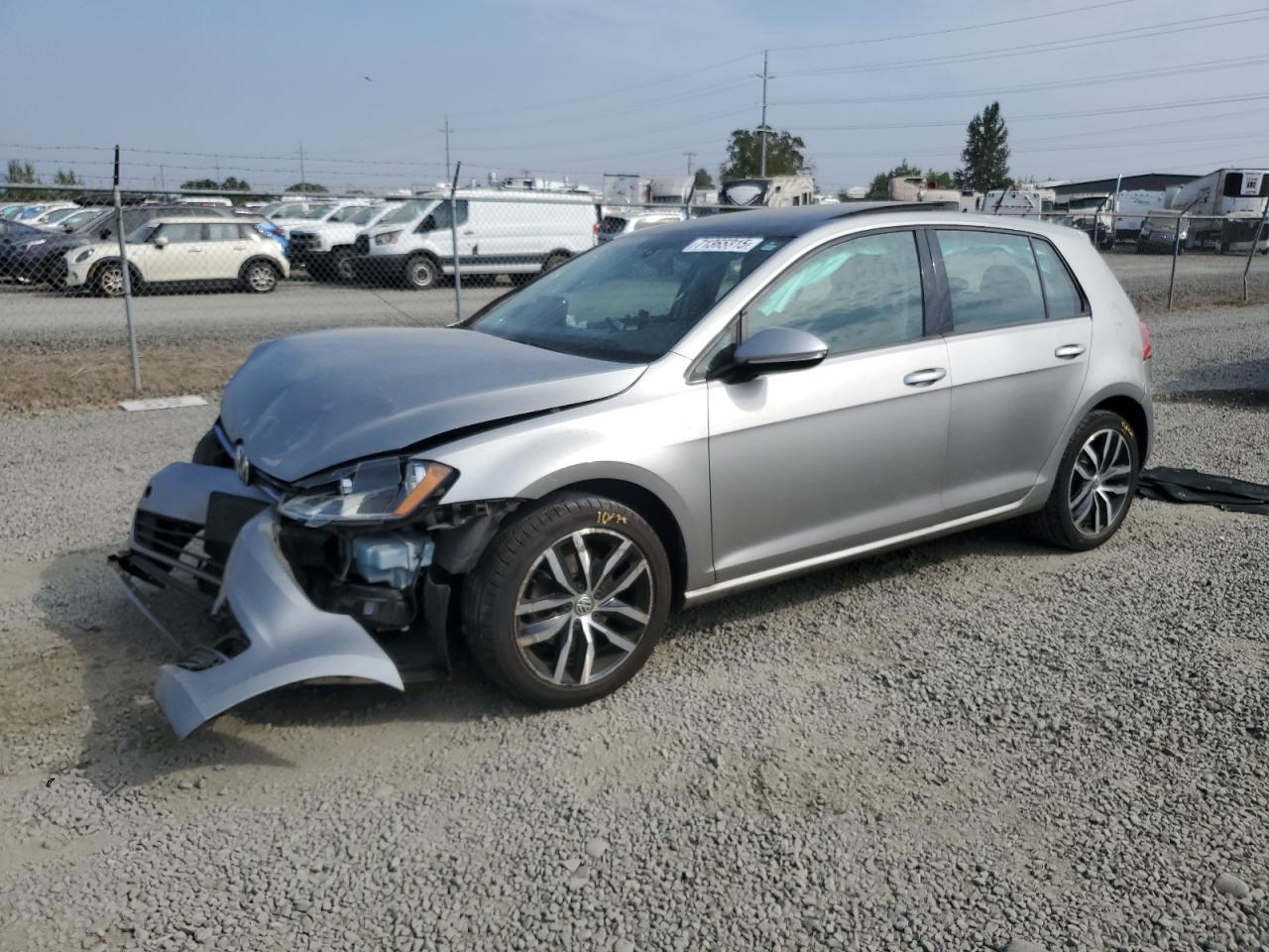VOLKSWAGEN GOLF 2015