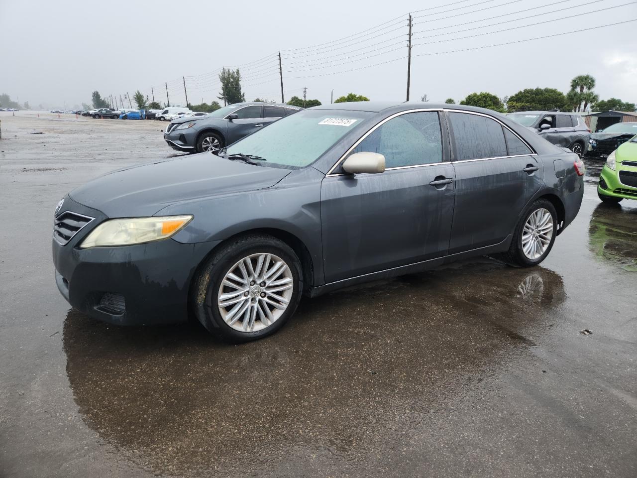TOYOTA CAMRY BASE 2010