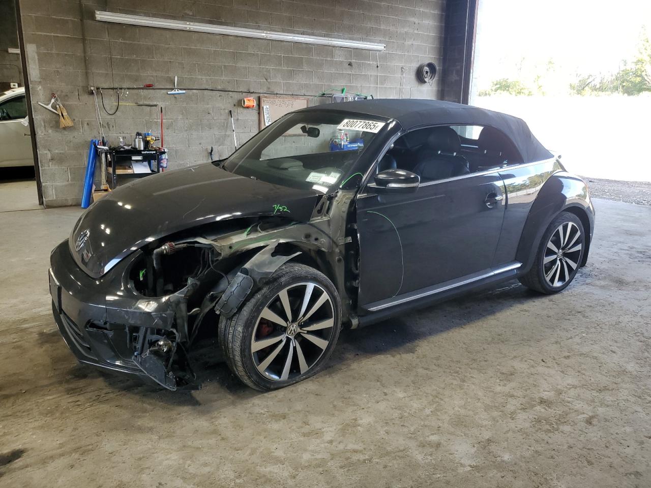 VOLKSWAGEN BEETLE TURBO 2014