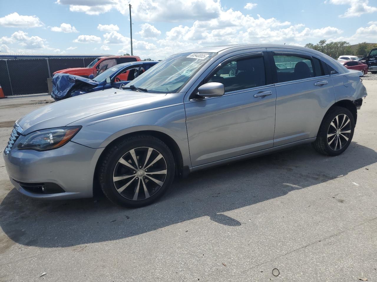 CHRYSLER 200 TOURIN 2013