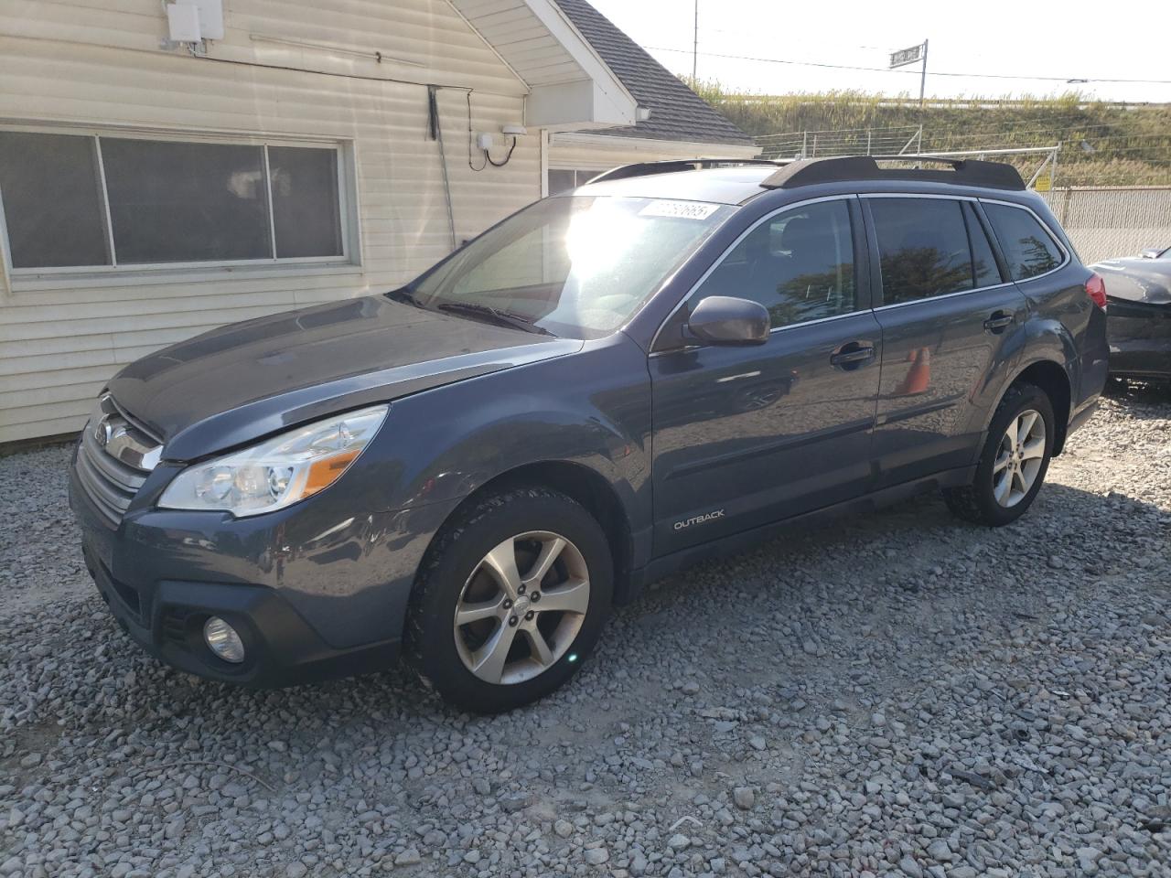 SUBARU OUTBACK 2. 2014