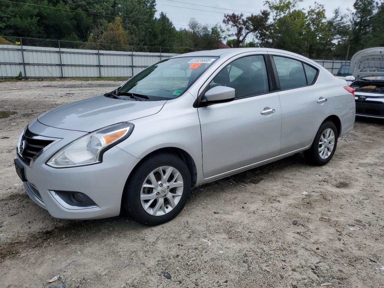 NISSAN VERSA S 2017