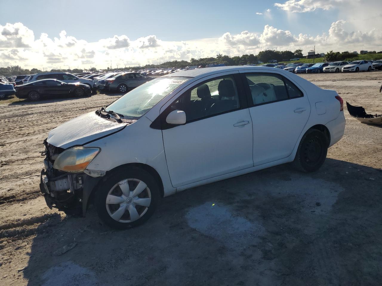 TOYOTA YARIS 2008