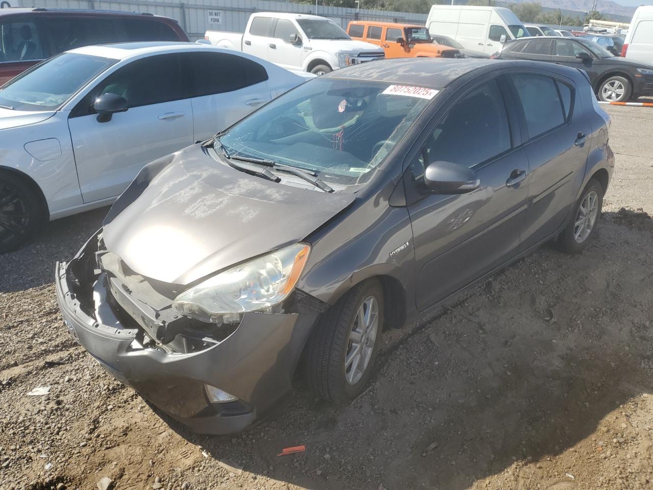 TOYOTA PRIUS C 2014